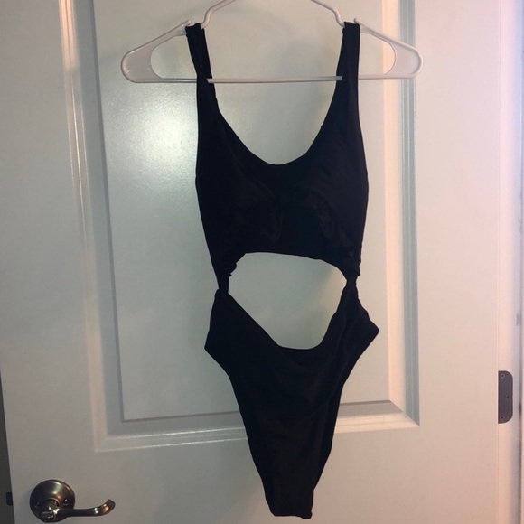 zaful black swimsuit